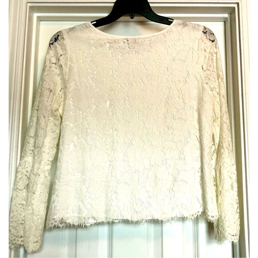 VINCE CAMUTO - L Sz Med Ivory Lace Long-Sleeve Lined Blouse w/Bell Sleeves. EUC - Picture 6 of 12